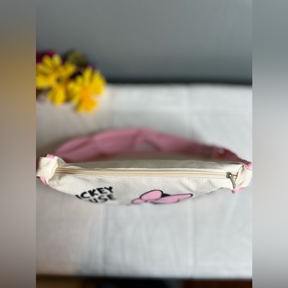 New Mickey & Minnie Cartoon Canvas Adjustable Shoulder/Crossbody Bag - Picture 8 of 11